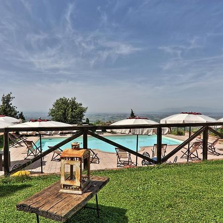Casa Vacanze La Porta Vinci Eksteriør billede